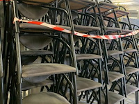 Partij stapelbare stoffen stoelen - afbeelding 1 van  2