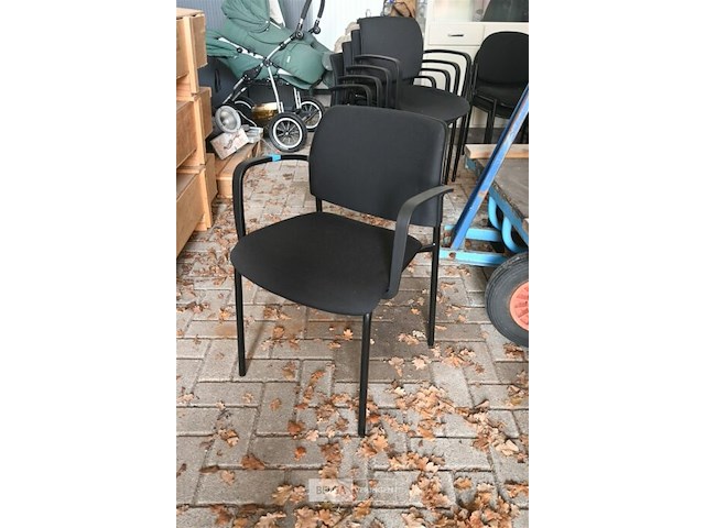 Partij stapelstoelen met armleuning - afbeelding 2 van  4