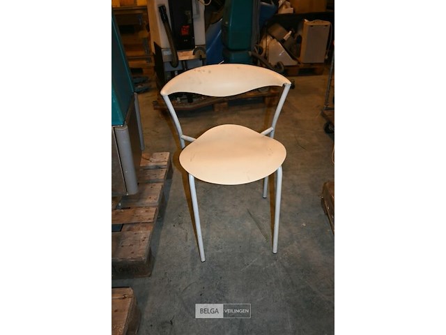 Partij stapelstoelen - afbeelding 3 van  4