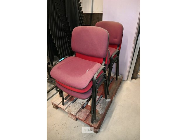 Partij stapelstoelen - afbeelding 1 van  5