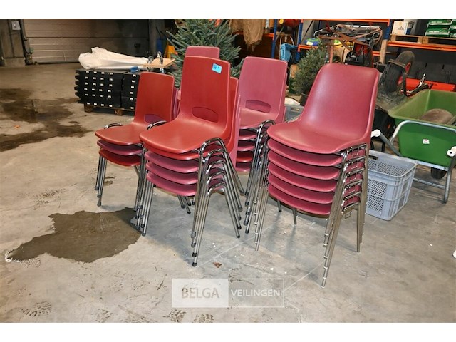 Partij stapelstoelen - afbeelding 1 van  8