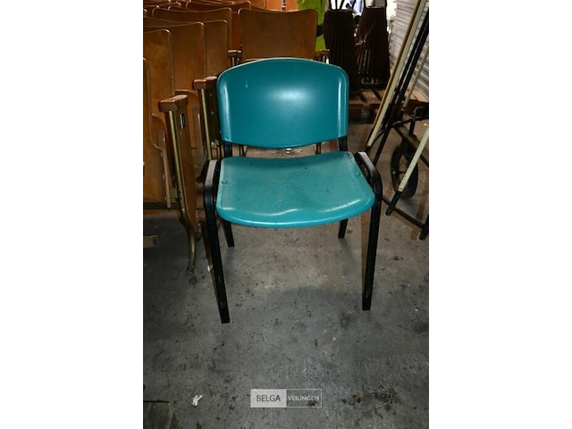 Partij stapelstoelen - afbeelding 3 van  4