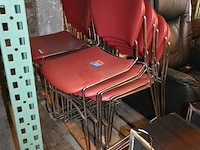 Partij stapelstoelen - afbeelding 1 van  3