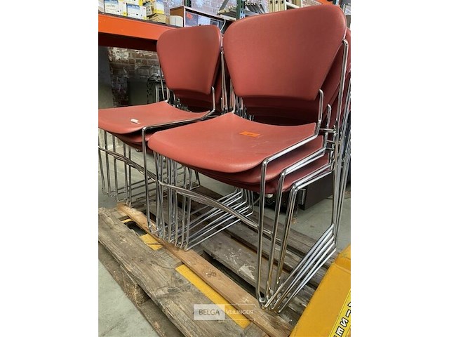Partij stapelstoelen - afbeelding 2 van  3