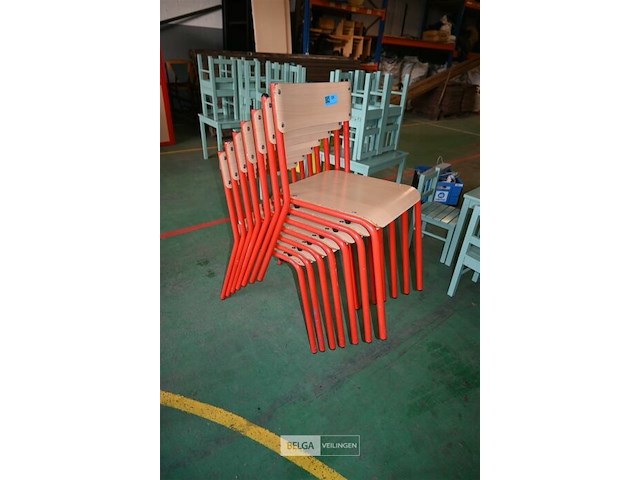 Partij stapelstoelen - afbeelding 1 van  4