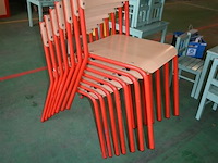 Partij stapelstoelen - afbeelding 1 van  4