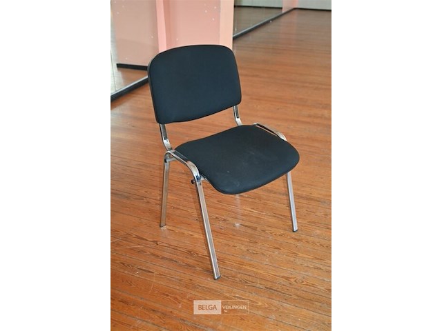 Partij stapelstoelen - afbeelding 3 van  5