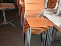 Partij stapelstoelen - afbeelding 1 van  5