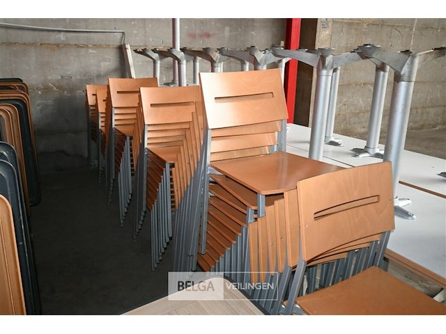 Partij stapelstoelen - afbeelding 2 van  5