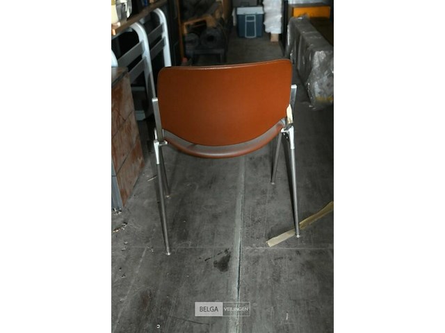 Partij stapelstoelen - afbeelding 4 van  4