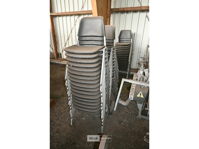 Partij stapelstoelen - afbeelding 2 van  5