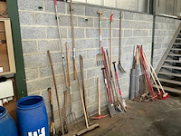 Partij steelgereedschappen - afbeelding 1 van  7