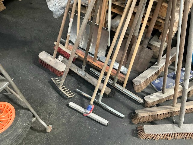 Partij steelgereedschappen - afbeelding 2 van  4