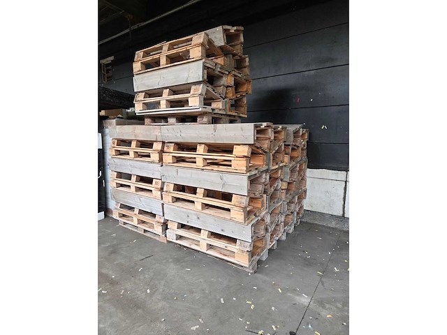 Partij steigerhout leuning voor palletbank (55x) - afbeelding 1 van  8