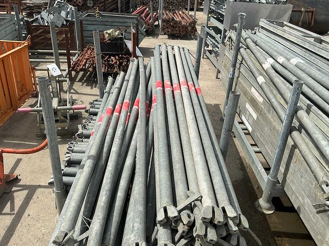 Partij steigermateriaal - afbeelding 7 van  8
