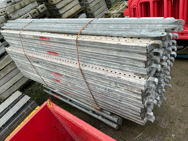Partij steigermateriaal - afbeelding 2 van  7