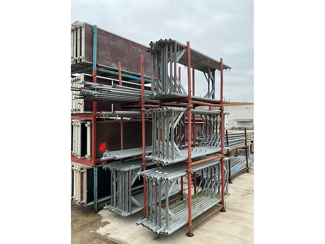 Partij steigermateriaal - afbeelding 9 van  25