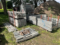 Partij steigermaterialen - afbeelding 1 van  12
