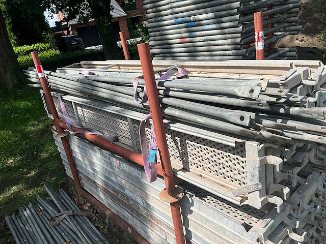 Partij steigermaterialen - afbeelding 11 van  12