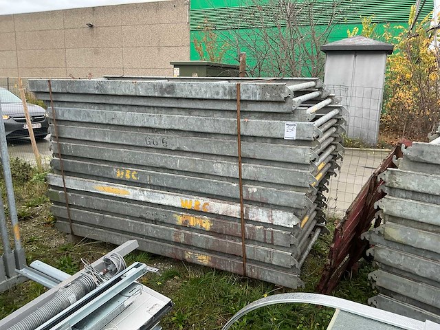 Partij steigeronderdelen - afbeelding 1 van  3