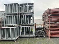 Partij steigeronderdelen