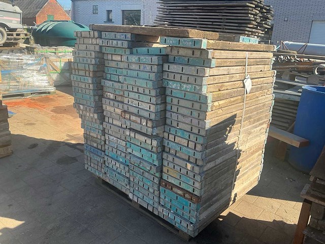 Partij steigerplanken - afbeelding 1 van  4