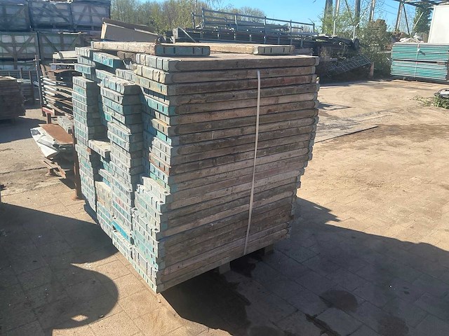 Partij steigerplanken - afbeelding 3 van  4