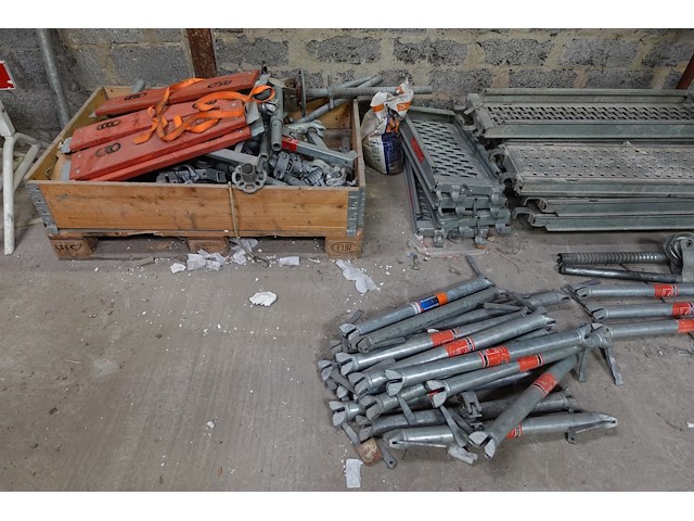 Partij steigerstelling altrad - afbeelding 2 van  7