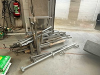 Partij steigersteunen - afbeelding 1 van  4