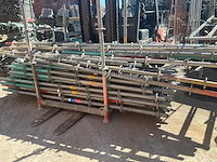 Partij steigersteunen - afbeelding 2 van  4