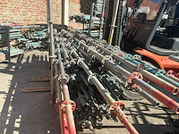 Partij steigersteunen - afbeelding 3 van  4