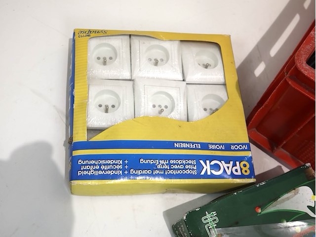 Partij stekkerdoos - afbeelding 4 van  5