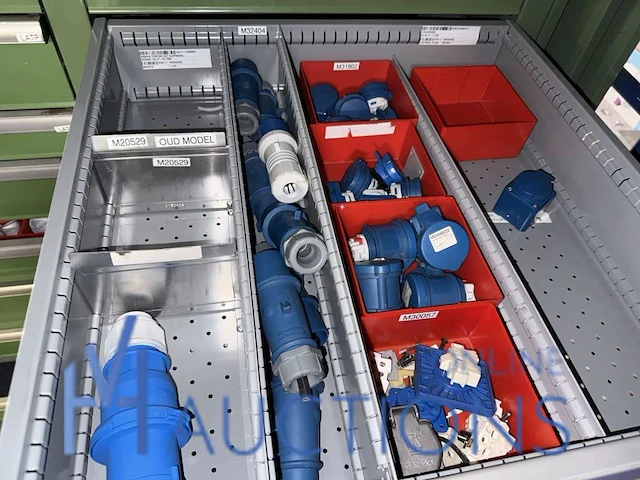 Partij stekkers en elektronische componenten kemasi - afbeelding 4 van  18