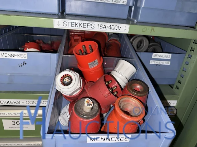 Partij stekkers en elektronische componenten kemasi - afbeelding 7 van  18