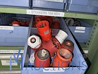 Partij stekkers en elektronische componenten kemasi - afbeelding 7 van  18