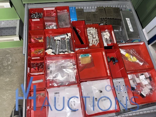 Partij stekkers en elektronische componenten kemasi - afbeelding 15 van  18