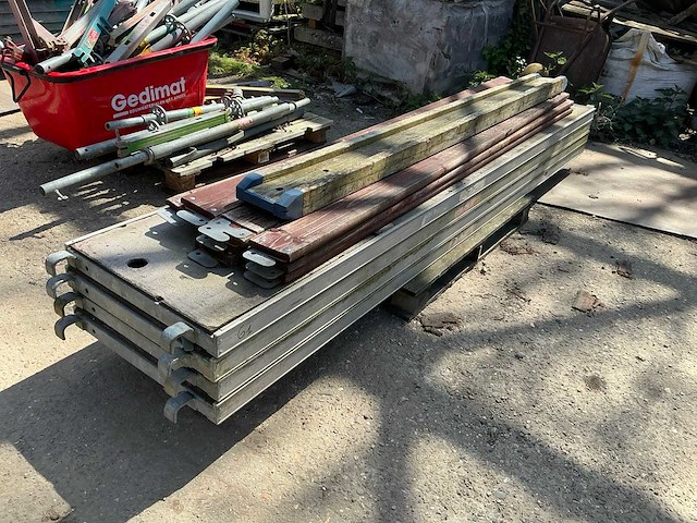 Partij stellingmateriaal - afbeelding 1 van  2