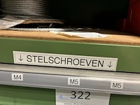 Partij stelschroeven, zwenkwielen en bevestigingsmateriaal - afbeelding 24 van  117