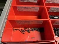 Partij stelschroeven, zwenkwielen en bevestigingsmateriaal - afbeelding 33 van  117