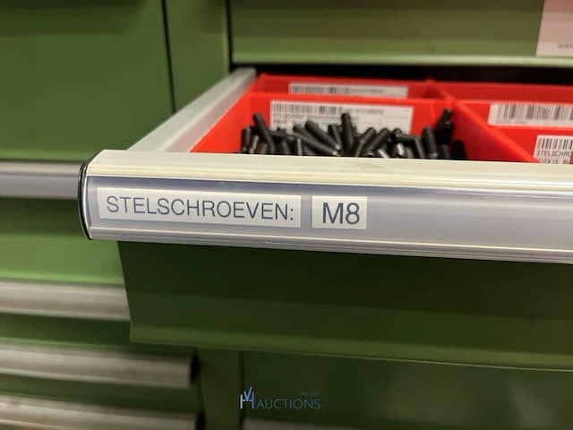 Partij stelschroeven, zwenkwielen en bevestigingsmateriaal - afbeelding 49 van  117