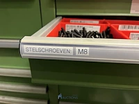 Partij stelschroeven, zwenkwielen en bevestigingsmateriaal - afbeelding 49 van  117