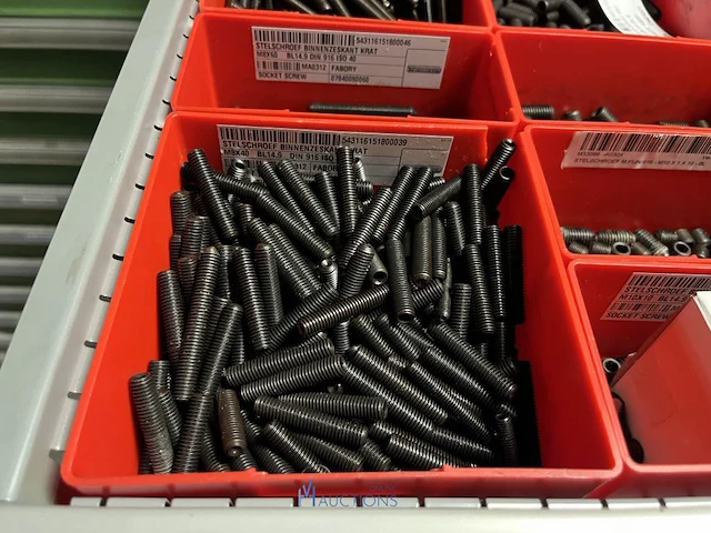 Partij stelschroeven, zwenkwielen en bevestigingsmateriaal - afbeelding 55 van  117