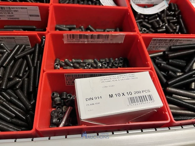 Partij stelschroeven, zwenkwielen en bevestigingsmateriaal - afbeelding 56 van  117