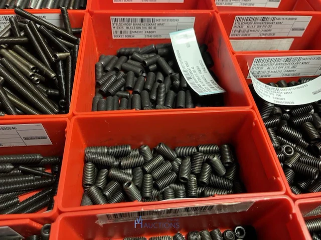 Partij stelschroeven, zwenkwielen en bevestigingsmateriaal - afbeelding 58 van  117