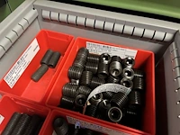 Partij stelschroeven, zwenkwielen en bevestigingsmateriaal - afbeelding 70 van  117