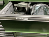 Partij stelschroeven, zwenkwielen en bevestigingsmateriaal - afbeelding 82 van  117