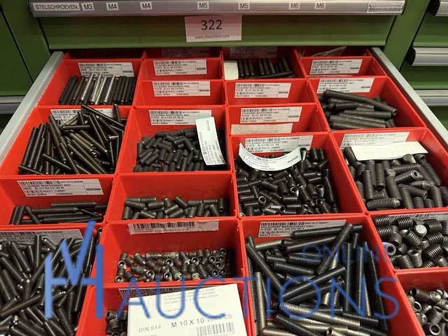 Partij stelschroeven, zwenkwielen en bevestigingsmateriaal - afbeelding 96 van  117