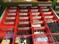 Partij stelschroeven, zwenkwielen en bevestigingsmateriaal - afbeelding 107 van  117