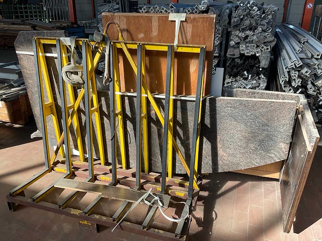 Partij stenen keukenbladen - afbeelding 1 van  2