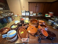 Partij stenen kommen/braadsledes